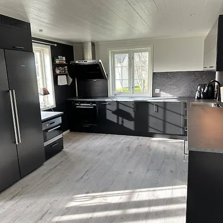Bolig Sentralt Pa Villa *