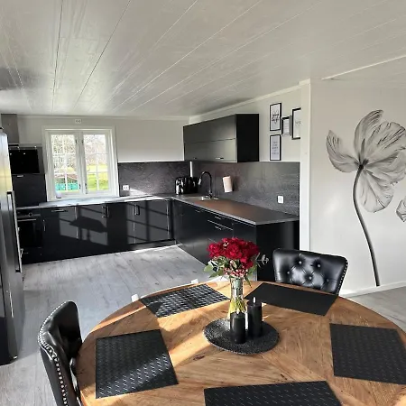 Bolig Sentralt Pa Røros