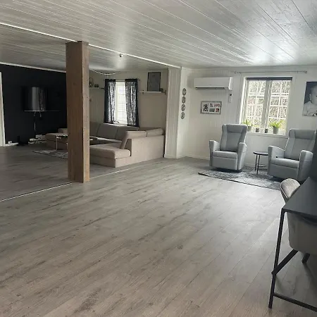 Villa Bolig Sentralt Pa *